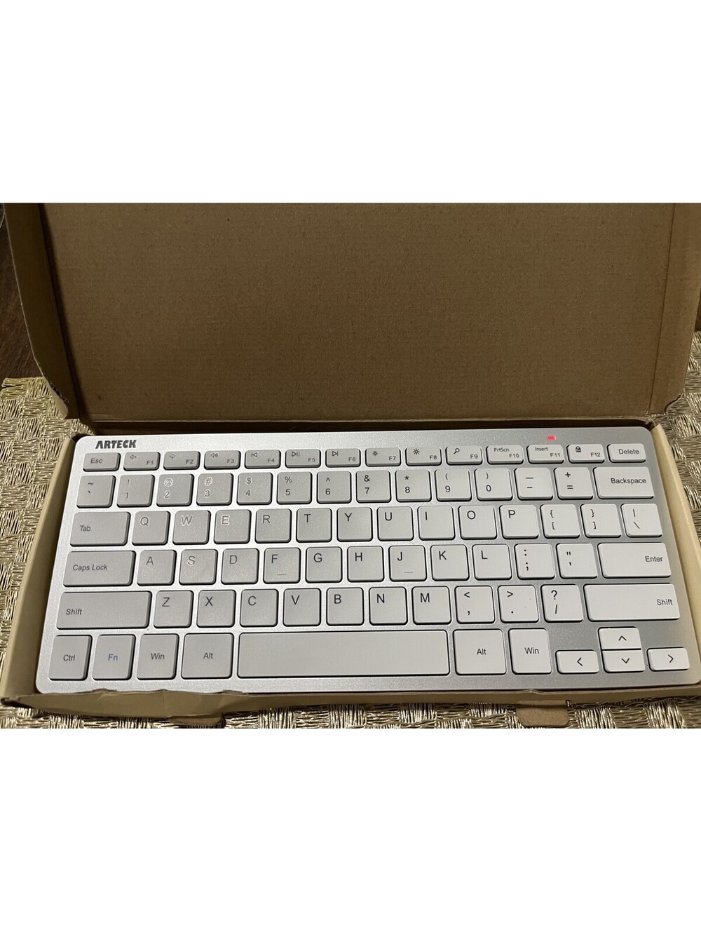 White Ultra Compact Slim Wireless Bluetooth Keyboard